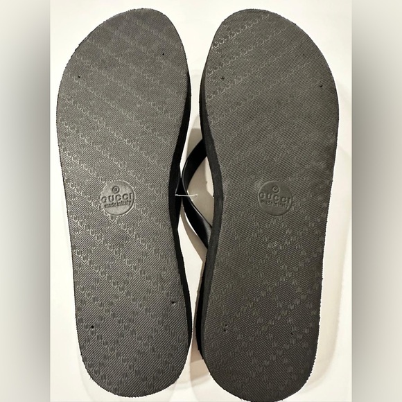 Gucci Flip-Flops with Chevrolet Sole and GG Logo - Picture 5 of 8